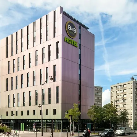 Hotel Porte Des Lilas Parigi