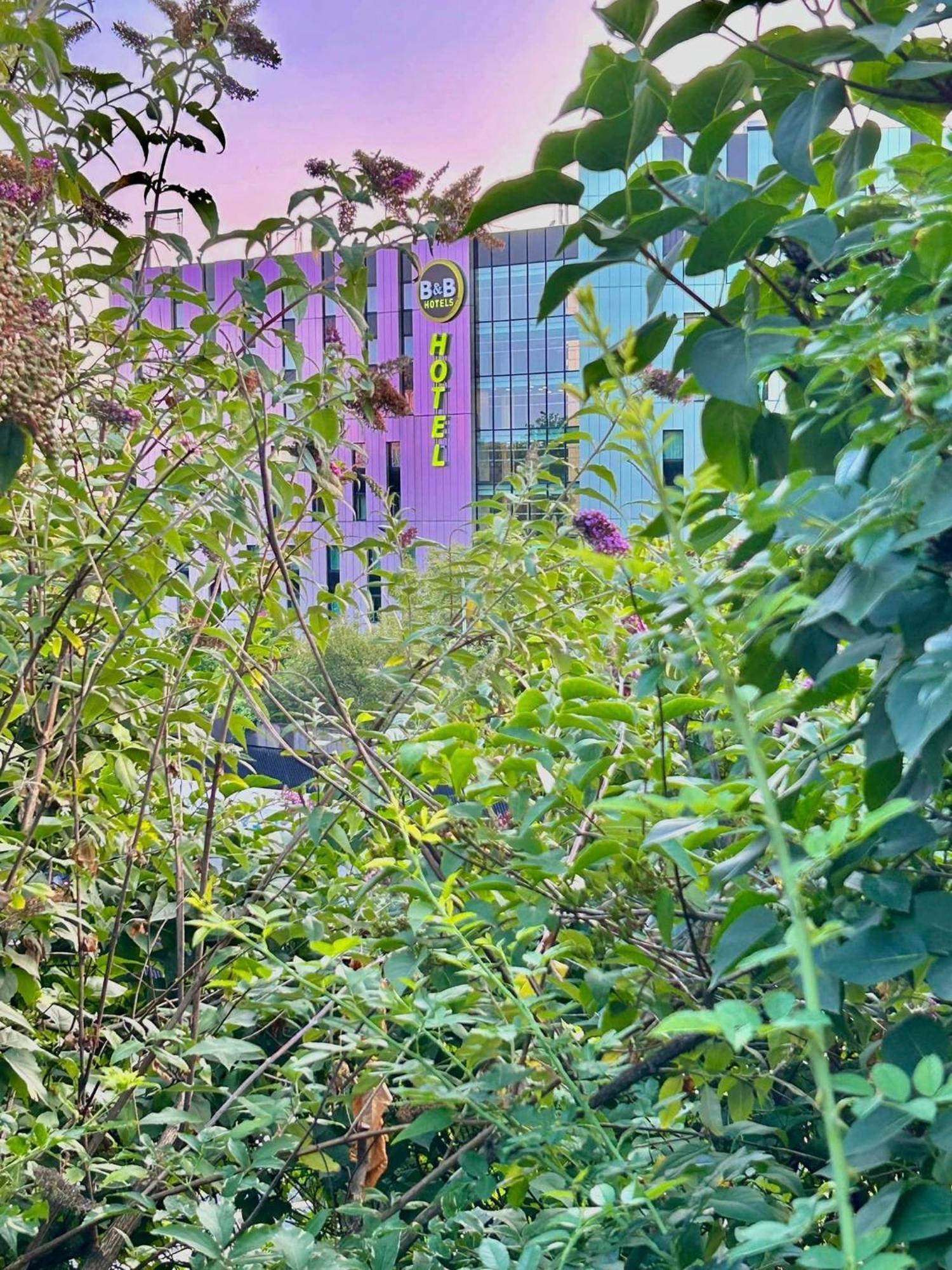 Porte Des Lilas Hotel Paris