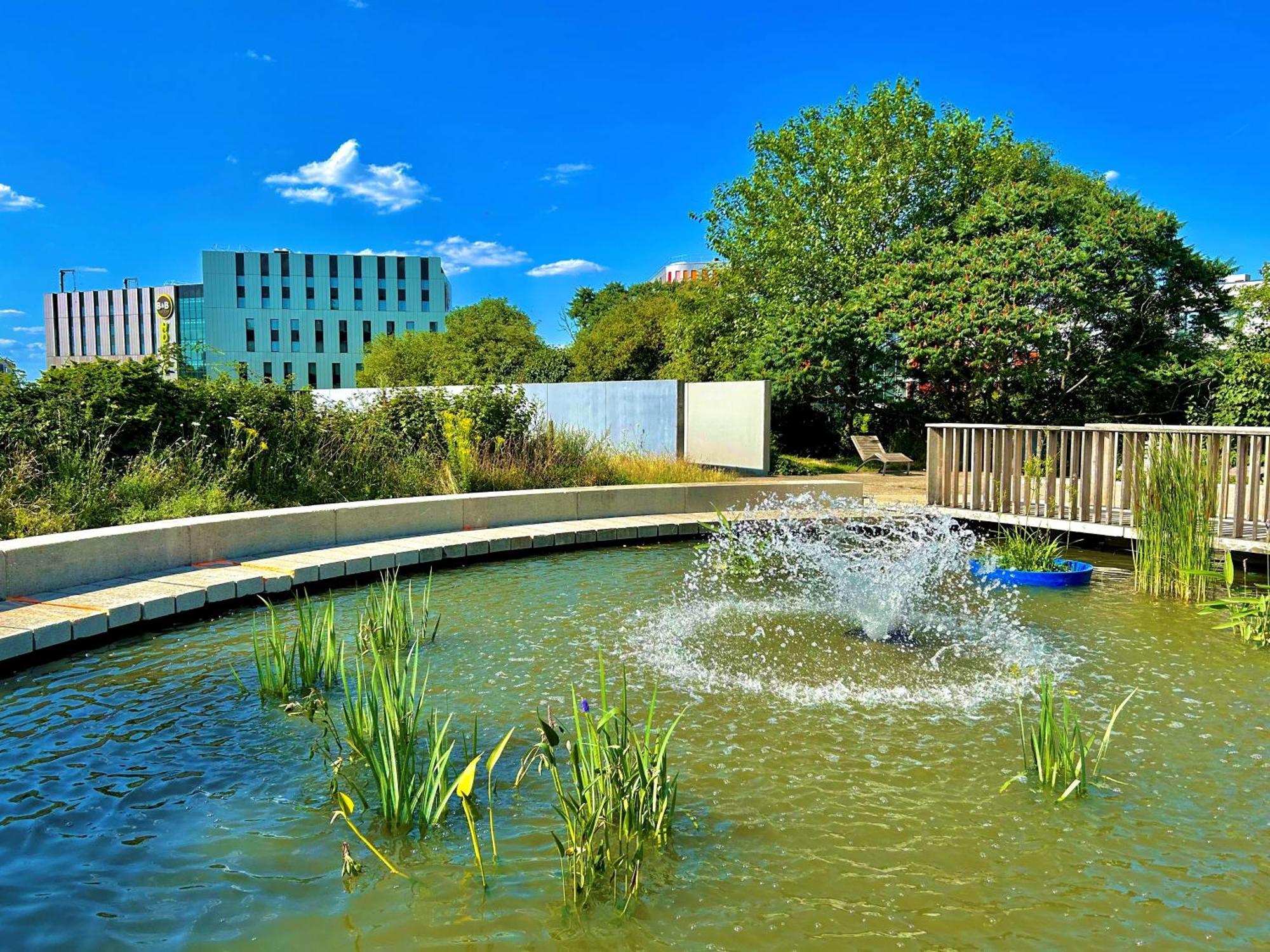 Hotel Porte Des Lilas 2*