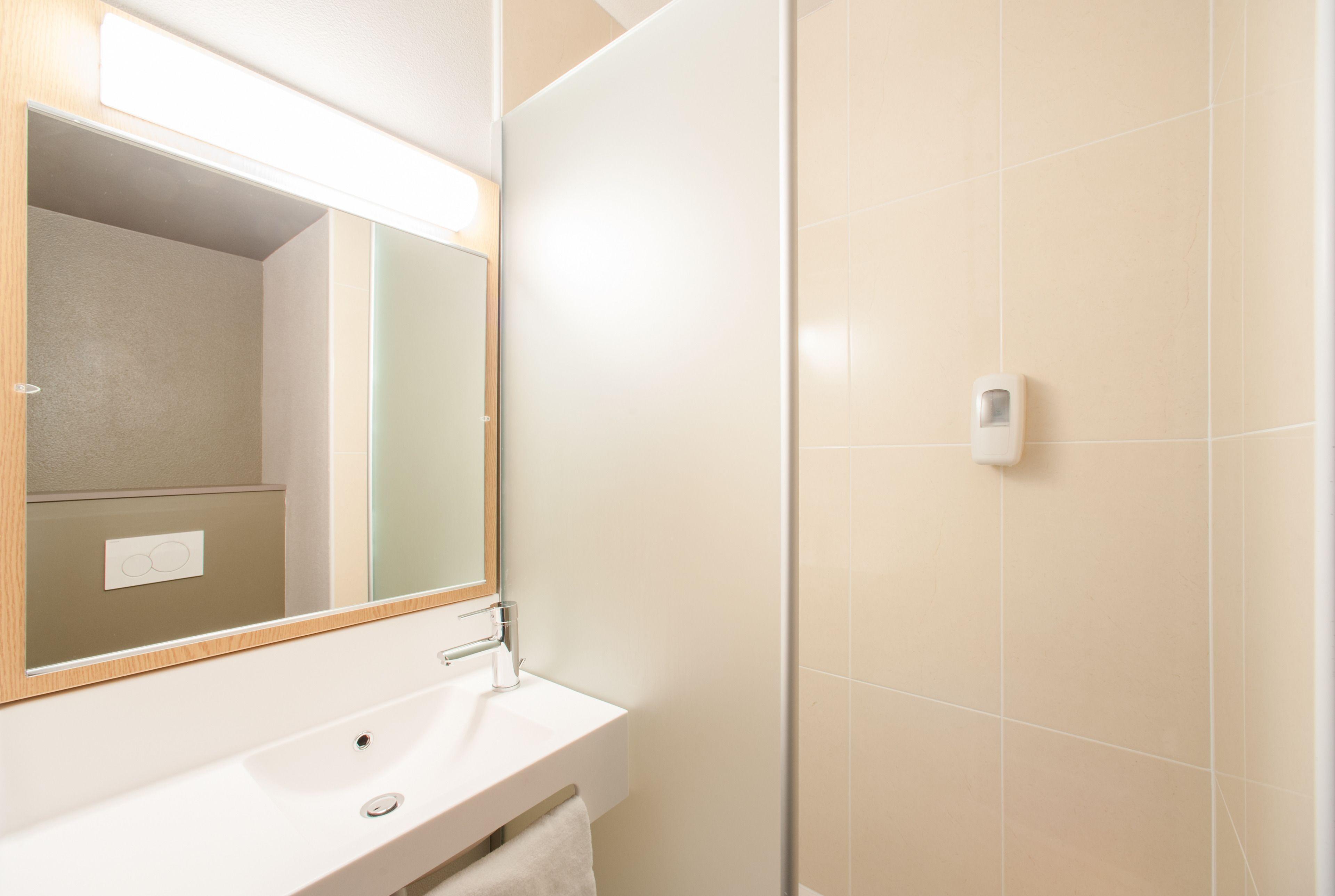 Hotel Porte Des Lilas