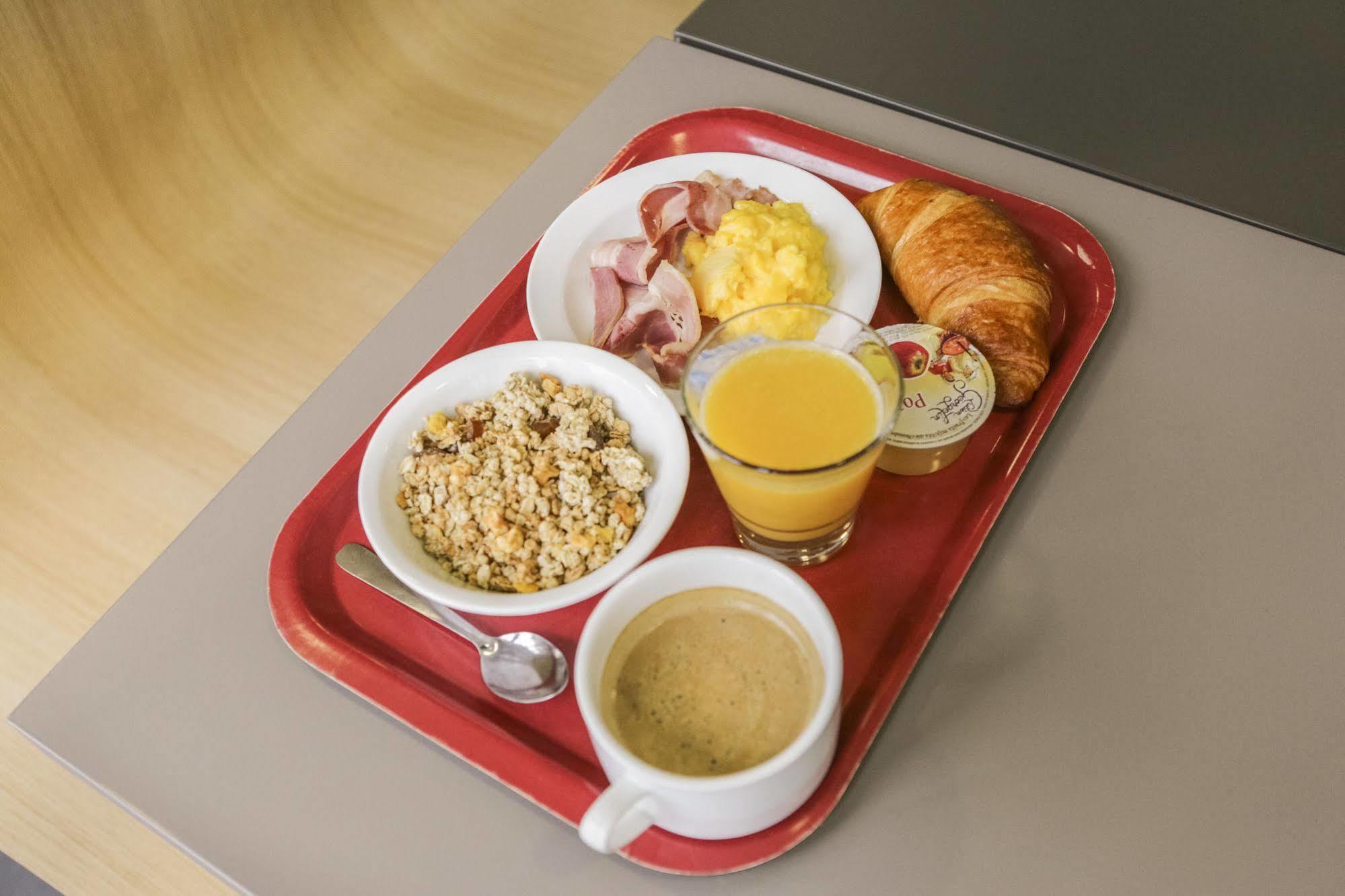 Hotel Porte Des Lilas